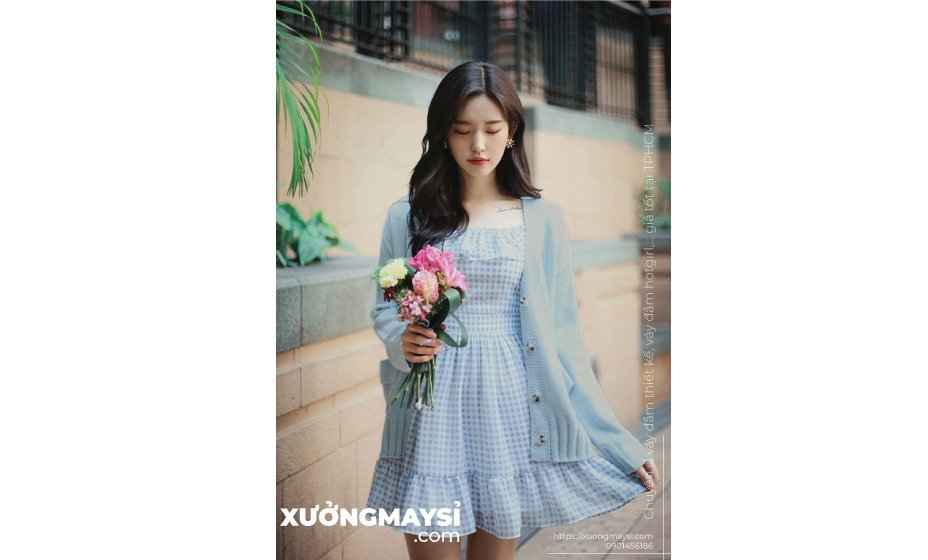 Những mẫu váy đầm màu xanh lơ giúp bạn sáng tạo, đột phá