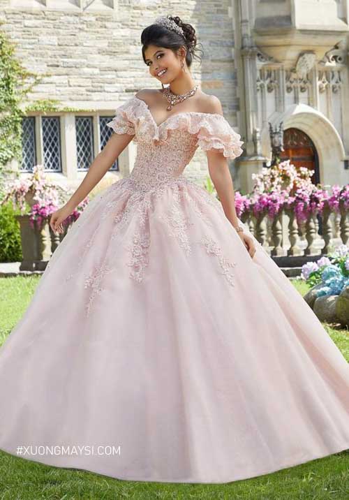 Một chiếc váy công chúa màu hồng pastel ngọt ngào, trong trẻo dành cho nàng